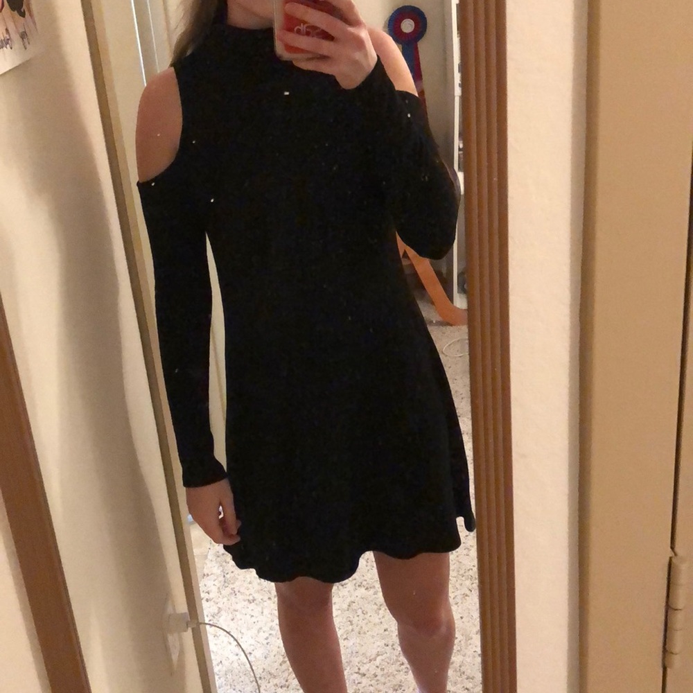 Cold shoulder cotton dress